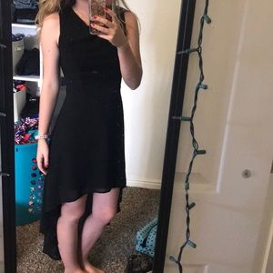 Black huh-low dress size: small